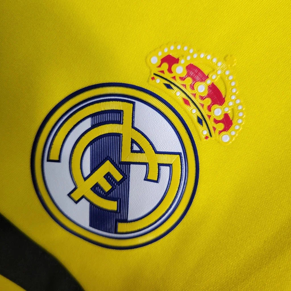 Real Madrid 2011 Goalkeeper Shirt
