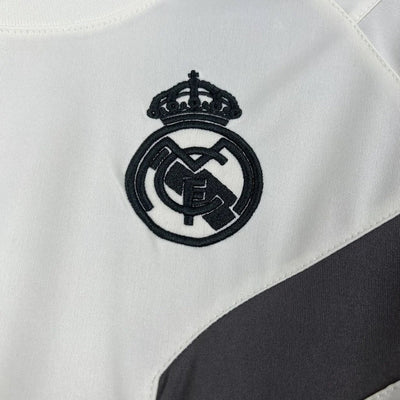 Real Madrid 2025 Pre-Match Training Shirt